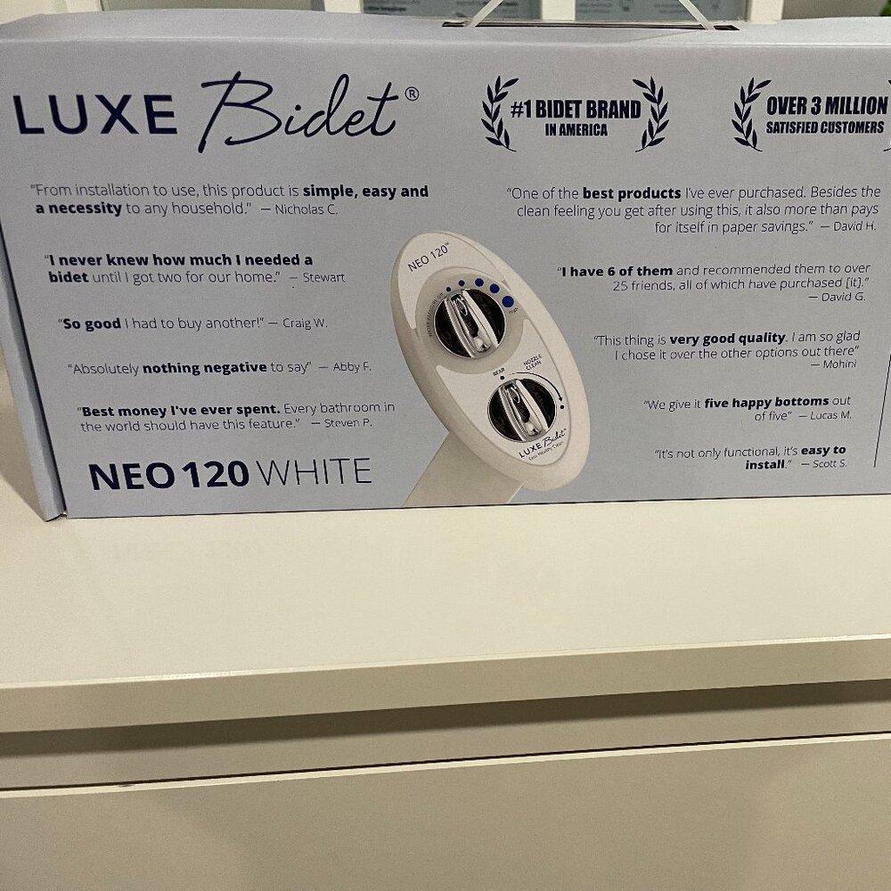 LUXE Bidet Unopened